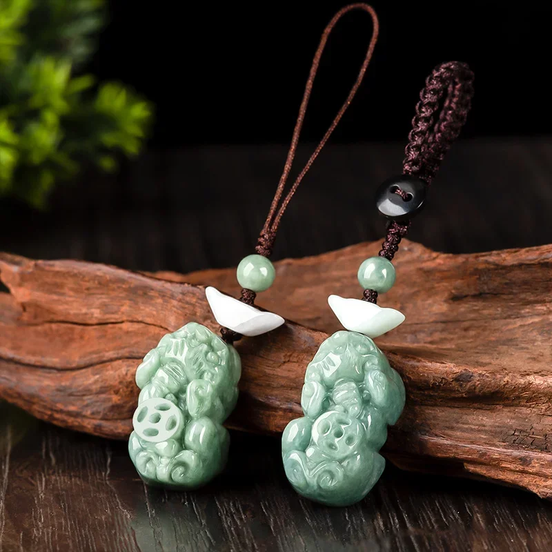 Burmese Emerald Pixiu Yuanbao  - Men Fashion Key のレビューと価格