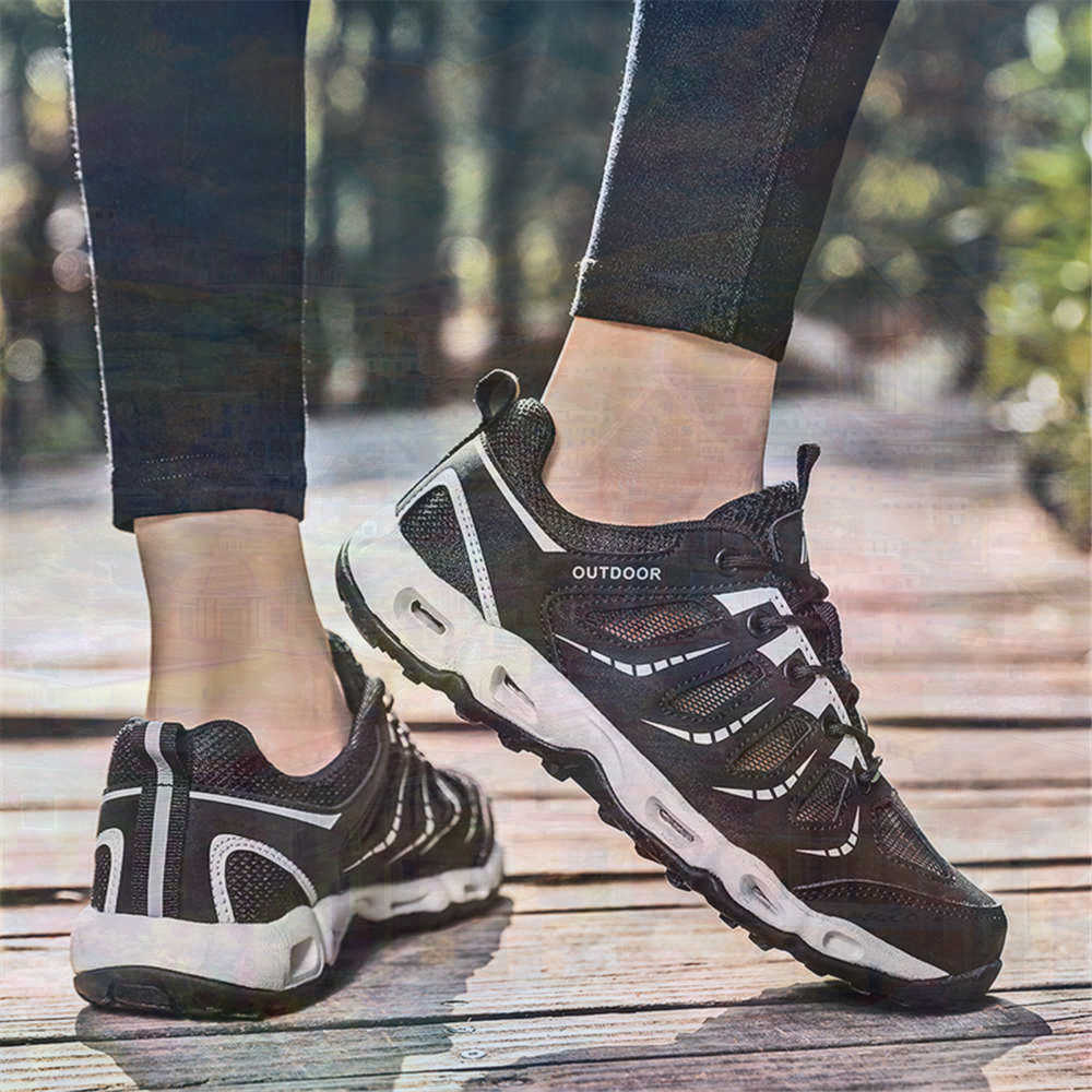 Sumer Round Tip Silver Sneaker - Men'S Fashion At 40 のレビューと価格