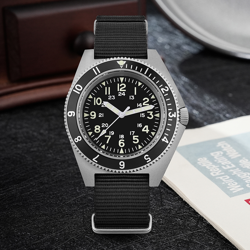 Watchdives WD1972 Quartz Watch - Men'S Fashion Box のレビューと価格