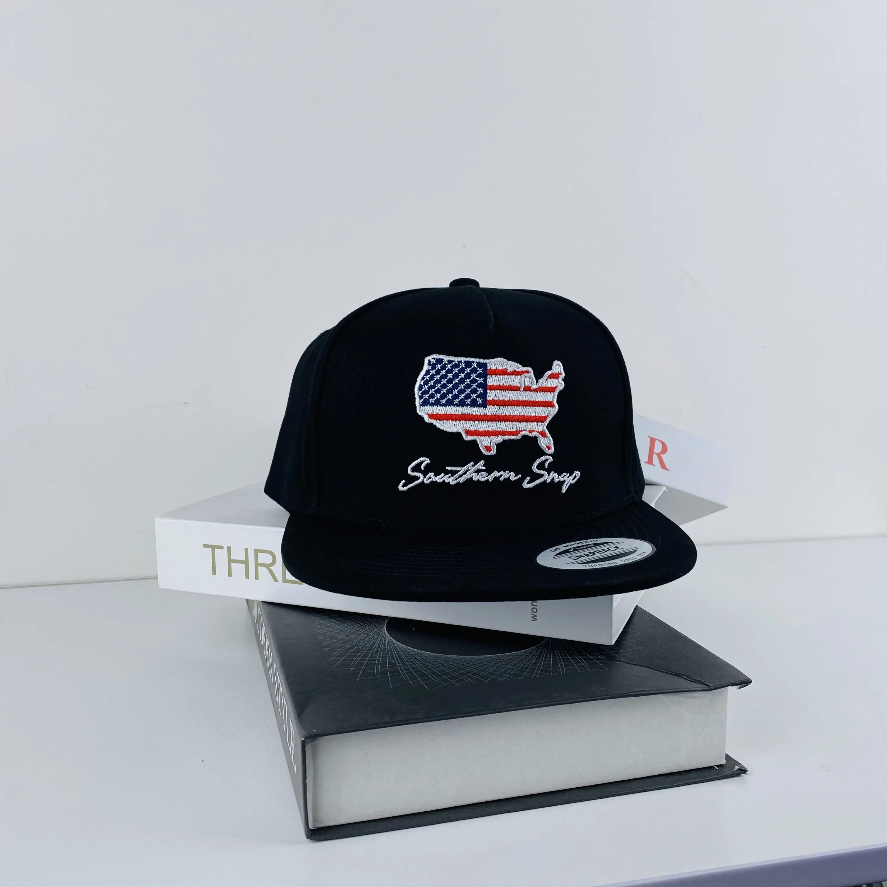 USA American flag embroidered  - Trucker Hat Cap のレビューと価格